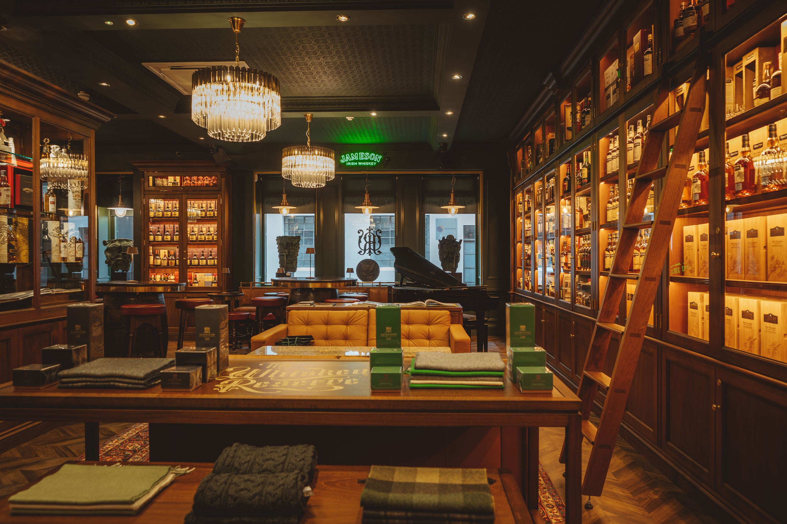 The Temple Bar (Introduction) - Whiskey Tasting Experience